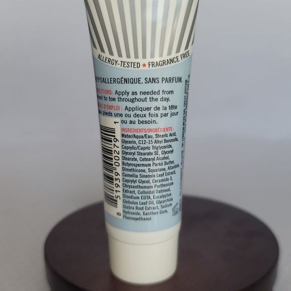 FAB • First Aid Beauty • Ultra Repair Cream Hydration for Parched Skin - 1 fl oz - Picture 5 of 5